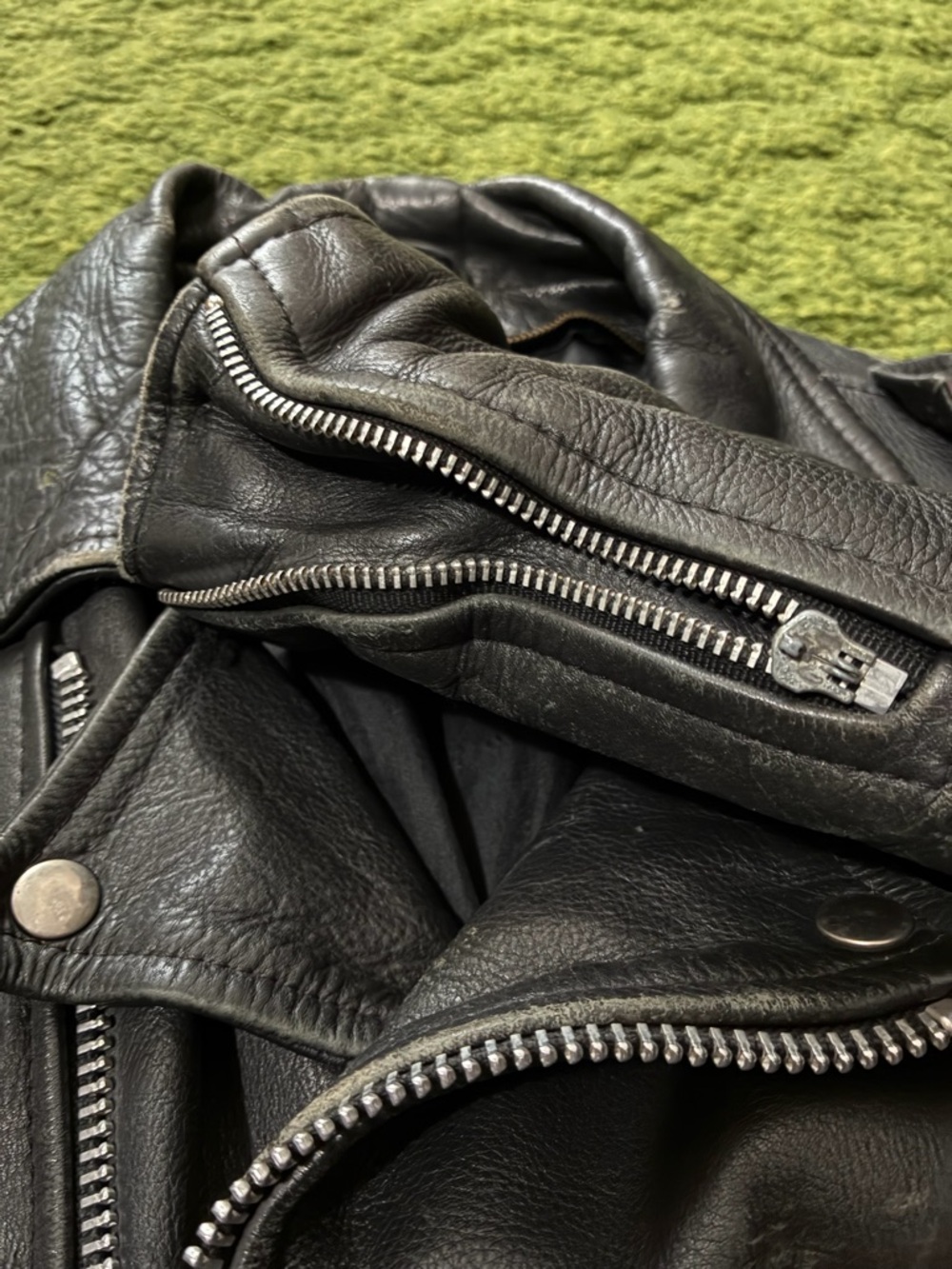 Vintage 1960s Black Leather Biker Jacket - Picture 6 of 16